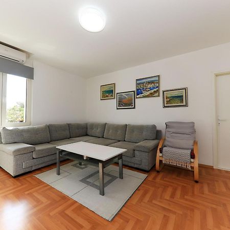 Apartmani Tonci Pag Паг Екстериор снимка