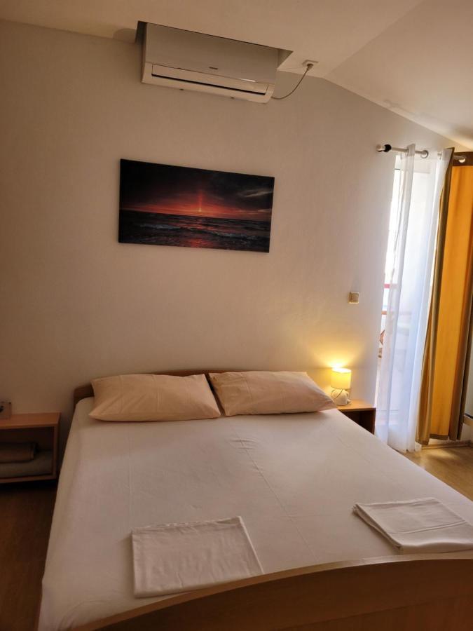 Apartmani Tonci Pag Паг Екстериор снимка