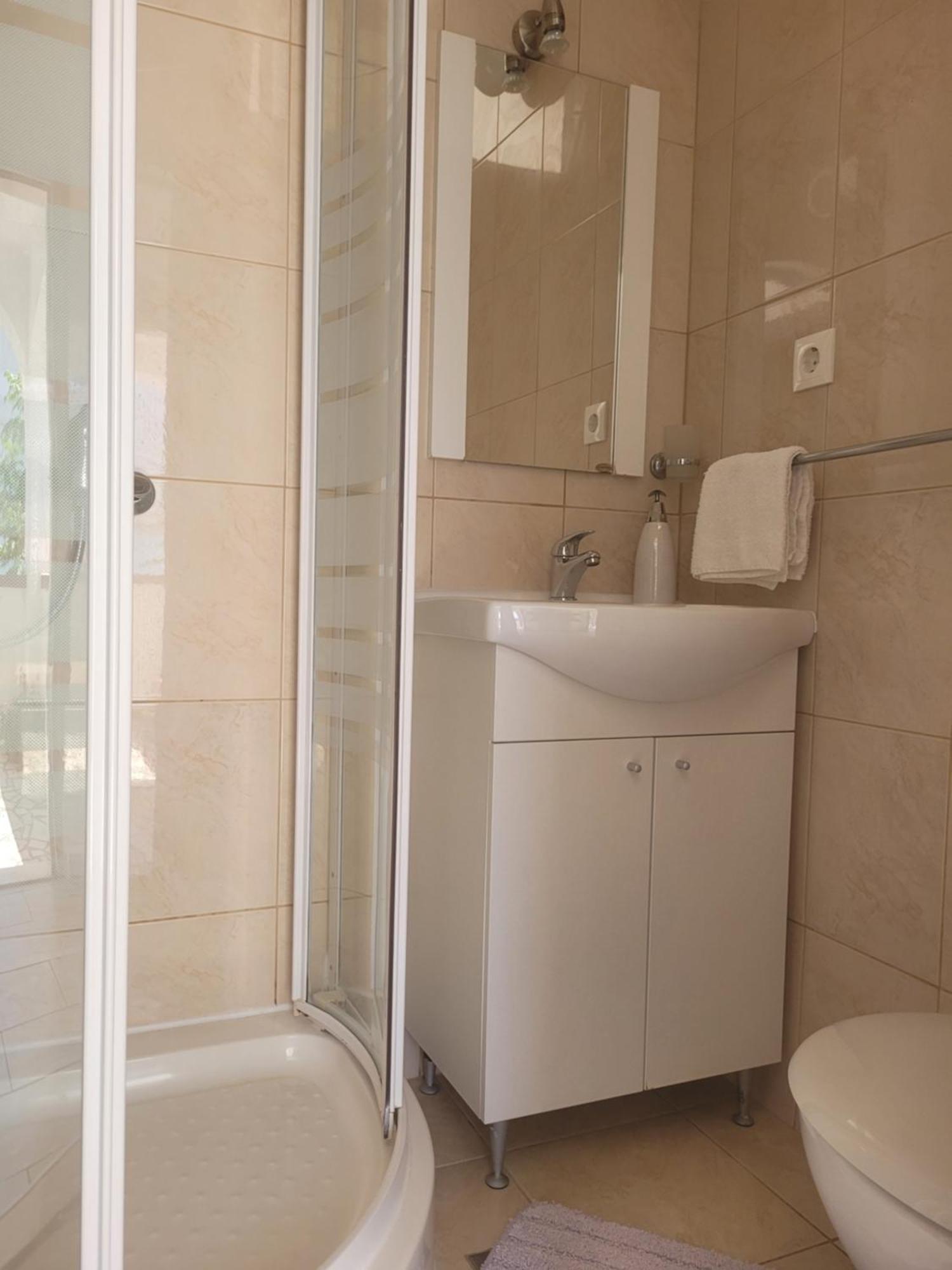 Apartmani Tonci Pag Паг Екстериор снимка